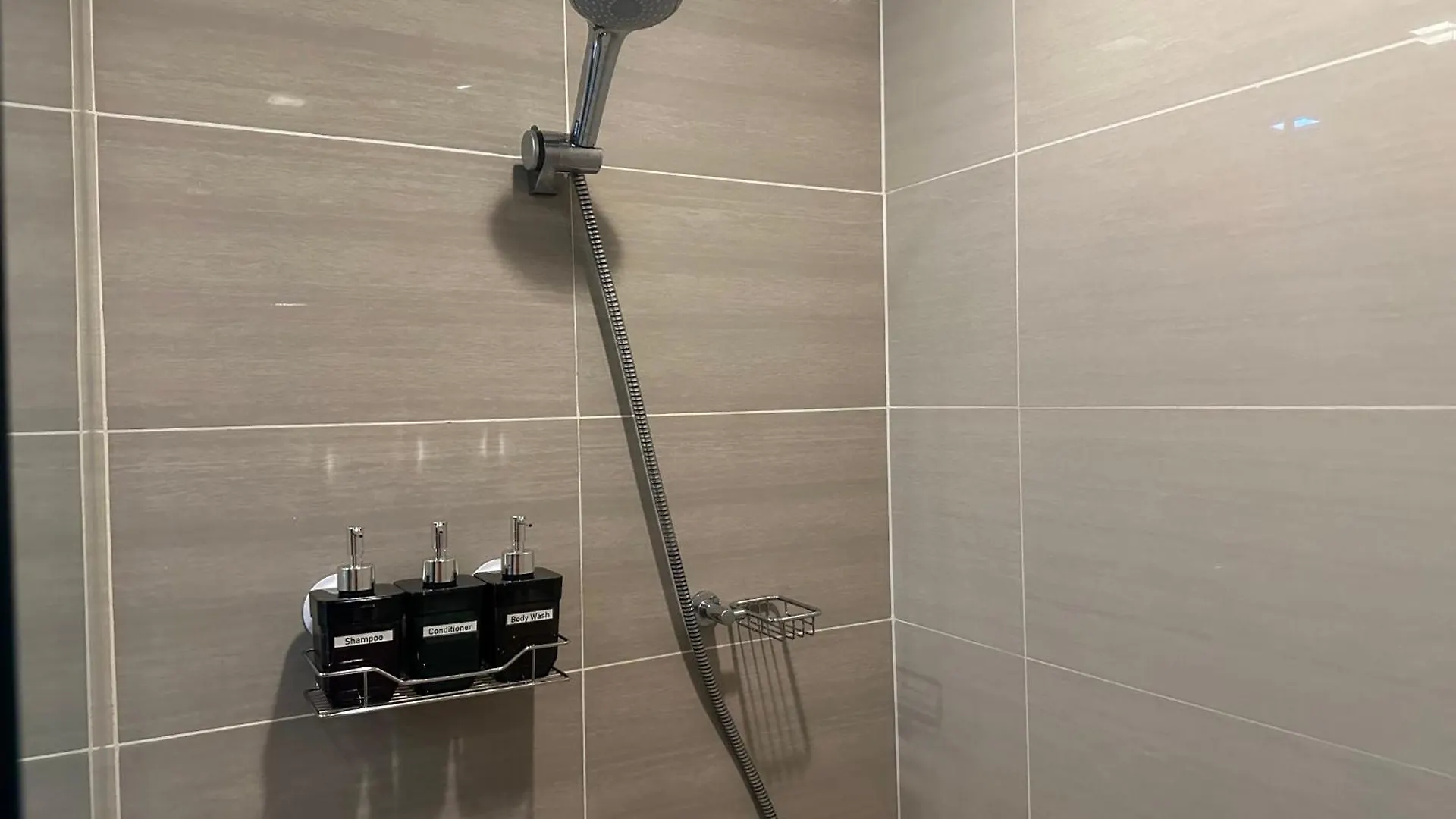 Deluxe Suite In Uptown Bgc With Fountain View Taguig