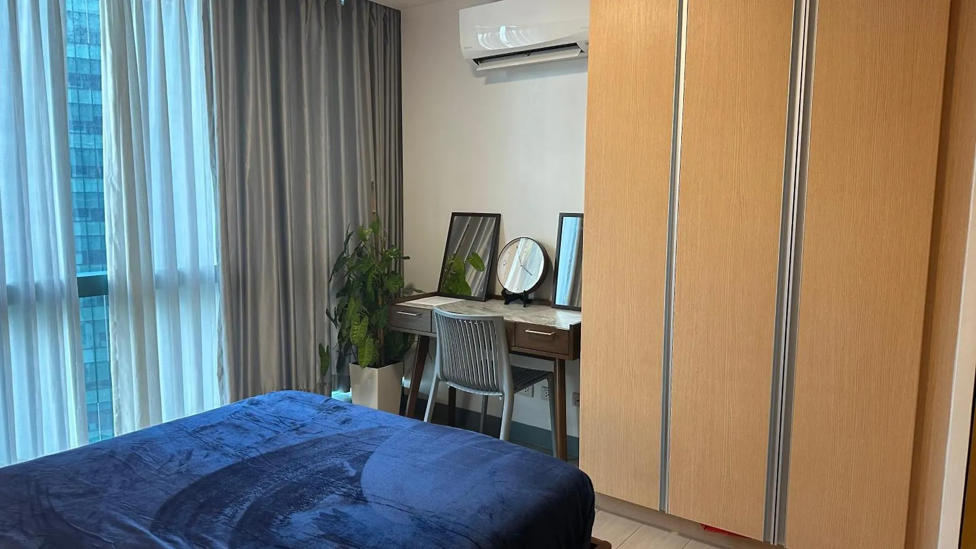 Deluxe Suite In Uptown Bgc With Fountain View Taguig 0*,  Philippines
