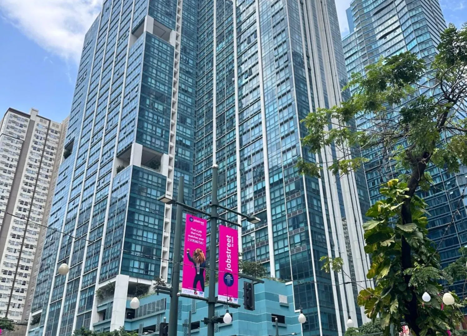 Deluxe Suite In Uptown Bgc With Fountain View Тагиг 0*,